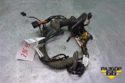 Проводка двери задней левой для Volkswagen Touareg c 2002-2010г