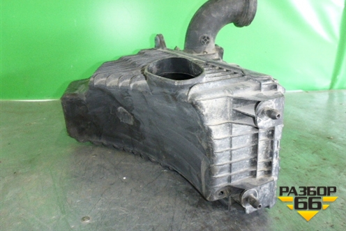 Корпус воздушного фильтра (правый) (7L5129607D) для Porsche Cayenne с 2003-2010г