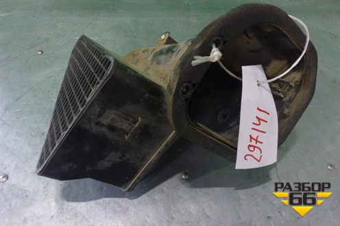 Воздухозаборник отопителя (7L0819049) для Volkswagen Touareg c 2002-2010г