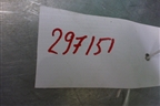 Кронштейн заднего бампера центральный (7L6807863B) для Volkswagen Touareg c 2002-2010г