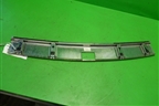 Обшивка багажника на заднюю панель (7L6863459) для Volkswagen Touareg c 2002-2010г