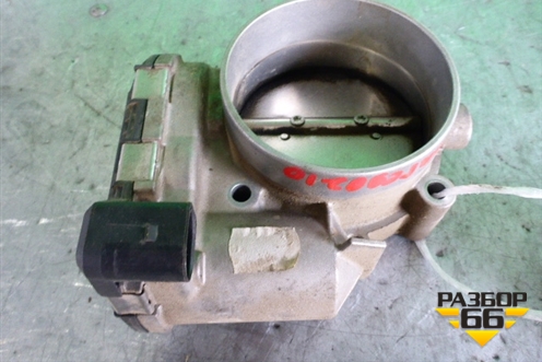Заслонка дроссельная электрическая (4.2л AXQ) (077133062A) для Volkswagen Touareg c 2002-2010г