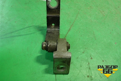 Петля двери передней левой верхняя (7L0831401A) для Volkswagen Touareg c 2002-2010г