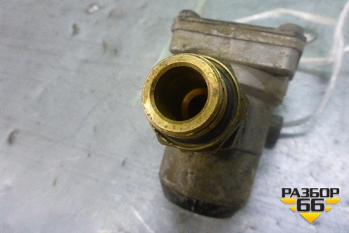 Клапан ограничительный (4750150720) для Volvo TRUCK FH с 2002-2008г (ФШ)