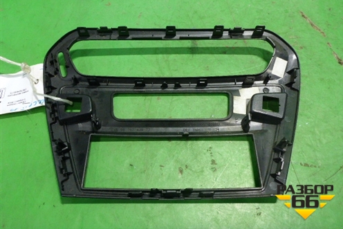 Рамка магнитолы (9676343977) для Citroen C-Elysee с 2013г