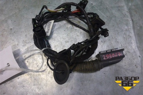 Проводка двери передней правой (5-ти дверный куззов) (6J4971121J) для Seat Ibiza с 2008-2017г