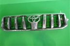 Решетка радиатора (светлый хром) (5311160570) для Toyota Land Cruiser Prado(120) с 2002-2009г