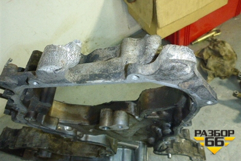 Крышка двигателя передняя для Infiniti Infiniti QX56/QX80 (Z62) с 2010г