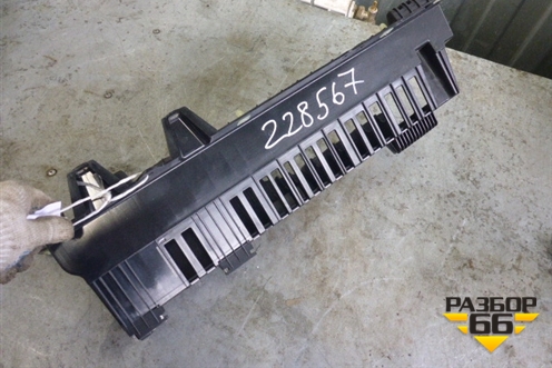 Кронштейн (держателя задней полки левый) (51476981051) для BMW X6 E71 с 2008-2014г (Х6 Е71)