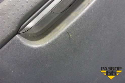 Обшивка двери задней левой под электрику (MR951625HB) для Mitsubishi Colt с 2004г