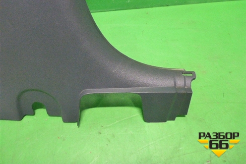 Обшивка стойки центральная нижняя левая (MR951607ZZ) для Mitsubishi Colt с 2004г