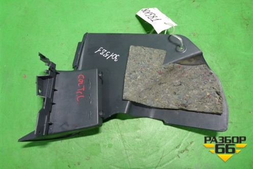 Накладка внутренняя (на консоль левая) (MN148652) для Mitsubishi Colt с 2004г