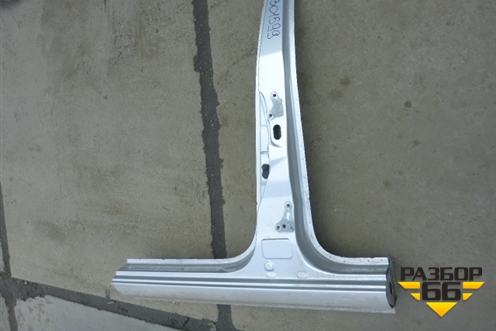 Порог со стойкой левый (5ти дверный кузов) (MN161583) для Mitsubishi Colt с 2004г