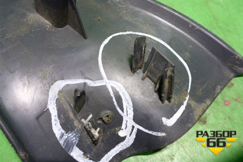 Накладка порога внутренняя заднего левого (MR951654ZZ) для Mitsubishi Colt с 2004г
