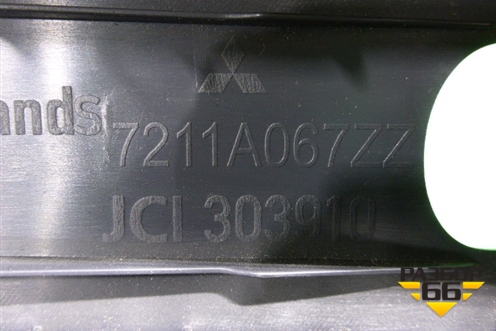Обшивка стойки центральная верхняя левая (7211A067ZZ) для Mitsubishi Colt с 2004г