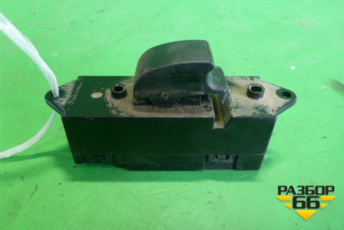 Кнопка стеклоподъёмника (задняя левая) (MN141020) для Mitsubishi Colt с 2004г