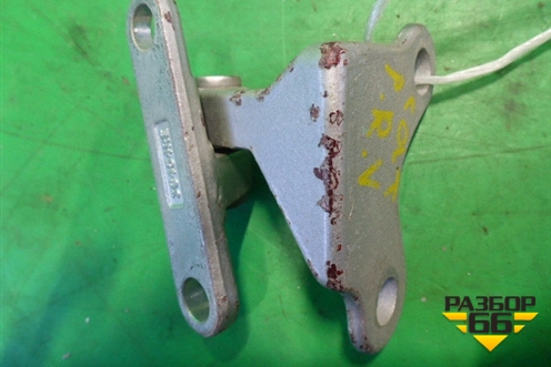 Петля двери передней правой верхняя для Mitsubishi Colt с 2004г