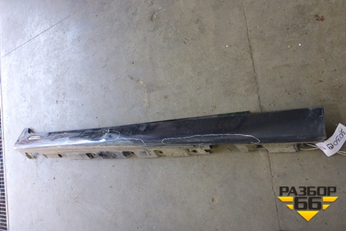Накладка на порог наружная правая (51777184774) для BMW 5-серия F10/F11 с 2009-2016г