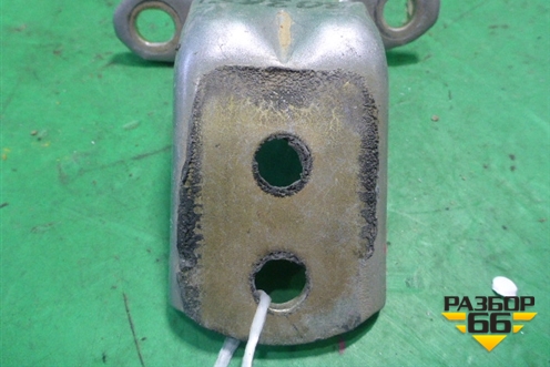 Петля двери задней правой нижняя для Nissan Almera N16 с 2000-2006г