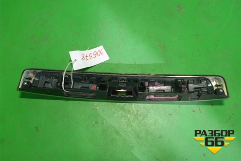 Накладка двери багажника (до 2019г) (908161LL0B) для Nissan Patrol (Y62) с 2010г