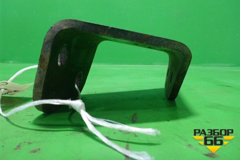 Кронштейн глушителя (к раме правый) для Hyundai HD-500 с 2010г