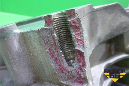 Кронштейн генератора (2.0л TDI CLJ) (03L903143Q) для Volkswagen Tiguan с 2007-2011г