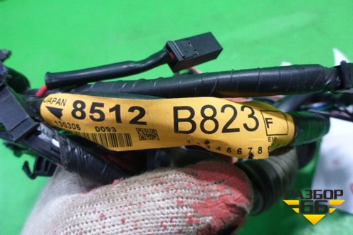 Проводка двери багажника (8512B823) для Mitsubishi Outlander с 2012-2024г