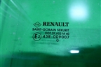 Стекло двери передней правой (3-х дверный кузов 2010г) (8200427625) для Renault Clio с 2005-2012г
