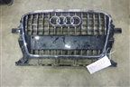 Решетка радиатора (после 2012г под парктроник) (8R0853651R) для Audi Q5 c 2008-2017г