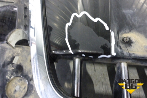Решетка радиатора (после 2012г S-Line под парктроник) (8R0853651R) для Audi Q5 c 2008-2017г