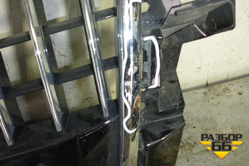 Решетка радиатора (после 2012г S-Line под парктроник) (8R0853651R) для Audi Q5 c 2008-2017г