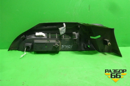 Держатель задней полки правый (9687476877) для Citroen C4 с 2010-2022г
