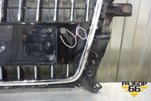 Решетка радиатора (после 2012г S-Line под парктроник) (8R0853651R) для Audi Q5 c 2008-2017г