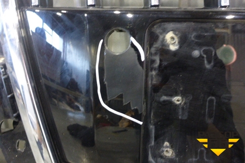 Решетка радиатора (после 2012г S-Line под парктроник) (8R0853651R) для Audi Q5 c 2008-2017г