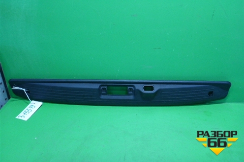 Обшивка двери багажника (LR038140) для Land Rover Range Rover 4 с 2013-2022г