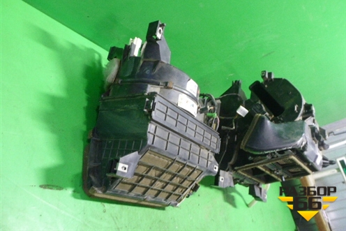 Корпус отопителя (без мотора и радиатора) для Land Rover Range Rover Sport с 2005-2012г