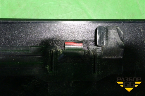 Накладка стойки (задней левой) (LR048078) для Land Rover Range Rover 4 с 2013-2022г