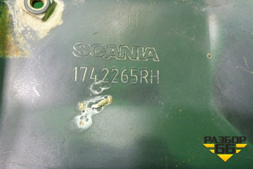 Петля решетки радиатора правая  (1742265) для Scania  5 R Series с 2004-2016г