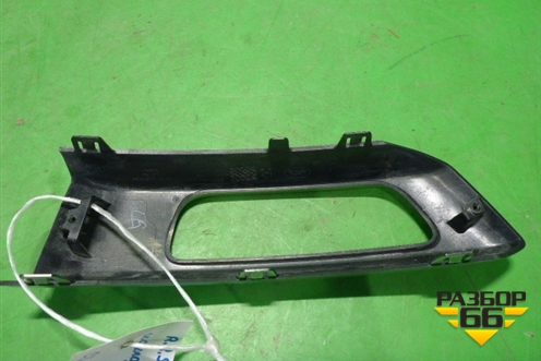 Накладка ПТФ правая (DK6215B216CA) для Land Rover Range Rover Sport с 2013-2022г