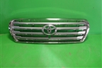 Решетка радиатора (после 2012г до 2015г под камеру) (5311460110) для Toyota Land Cruiser (200) с 2008г