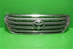 Решетка радиатора (после 2012г до 2015г под камеру) (5311460110) для Toyota Land Cruiser (200) с 2008г