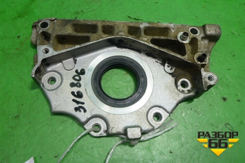 Крышка коленвала передняя (9644251680) для Land Rover Freelander 2 с 2007г