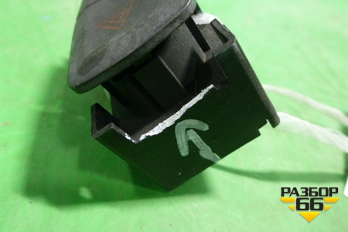 Кнопка аварийной сигнализации для Renault Logan II с 2012г