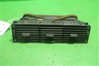 Дефлектор воздушный центральный (4D0820951) для Audi A8 с 1998-2003г