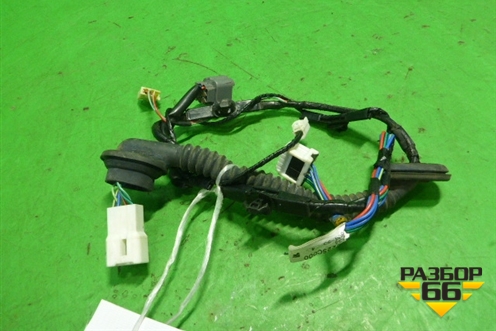 Проводка двери задней правой (81822SC000) для Subaru Forester (SH5) с 2008-2012г