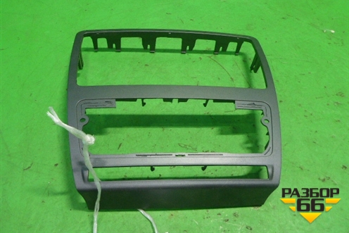 Рамка магнитолы для Skoda Octavia (А5) с 2004-2013г