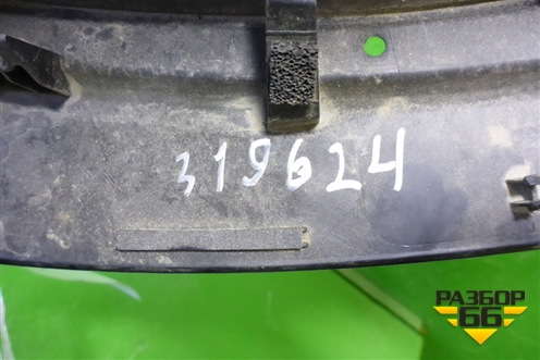 Накладка двери задней правой (на арку внутренняя) (6785748030) для Lexus RX 350 c 2015г