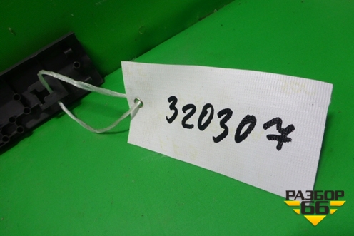 Накладка порога внутренняя переднего правого (BM51A13200A) для Ford Focus 3 с 2011г