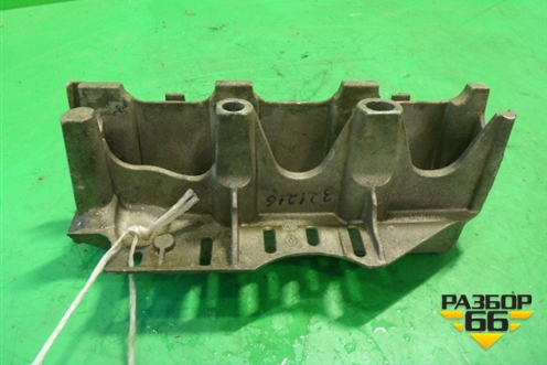 Кронштейн впускного коллектора (8200503258) для Renault Logan с 2004-2015г