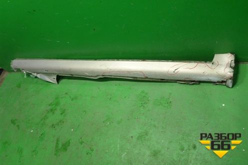 Накладка на порог наружная правая (седан) (4B0853860) для Audi A6 (C5) с 1997-2005г